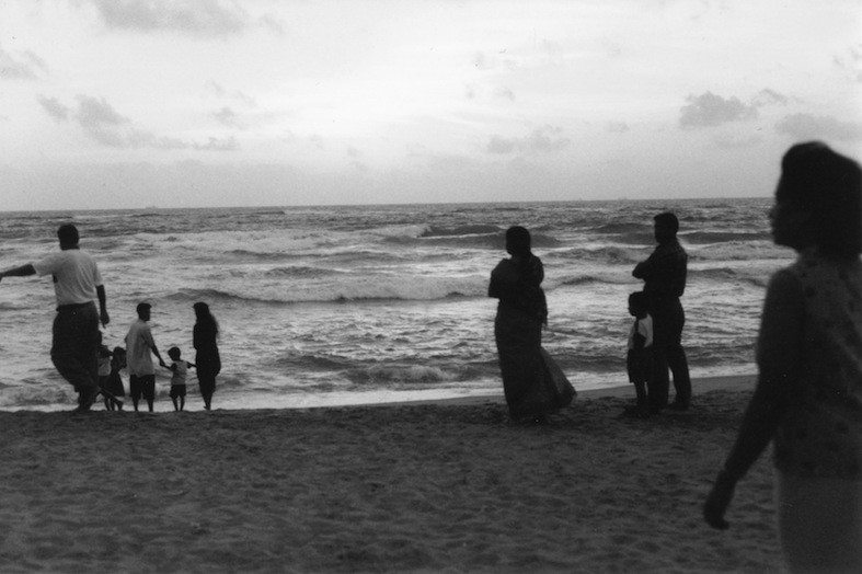 Proper Lanka - Mt_Lavinia_Beach-2.jpeg