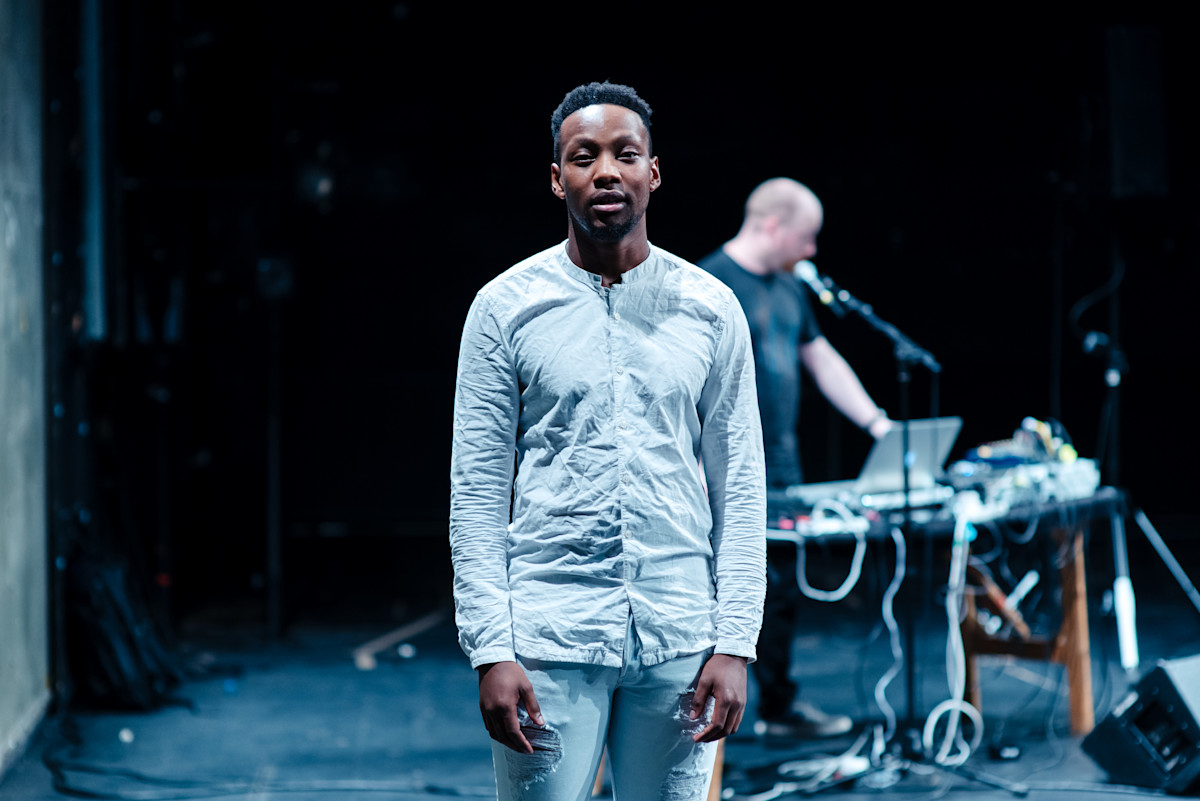 A Million Tiny Glitches R&D (photo by Jack Offord)