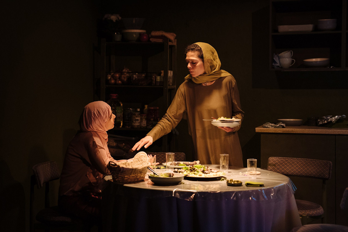 Out Of Sorts (photo by Helen Murray)