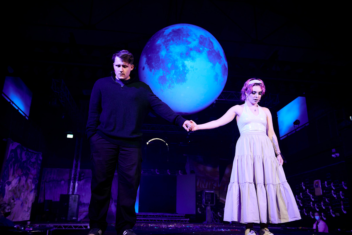 Absolute Scenes (photo by Mark Dawson)