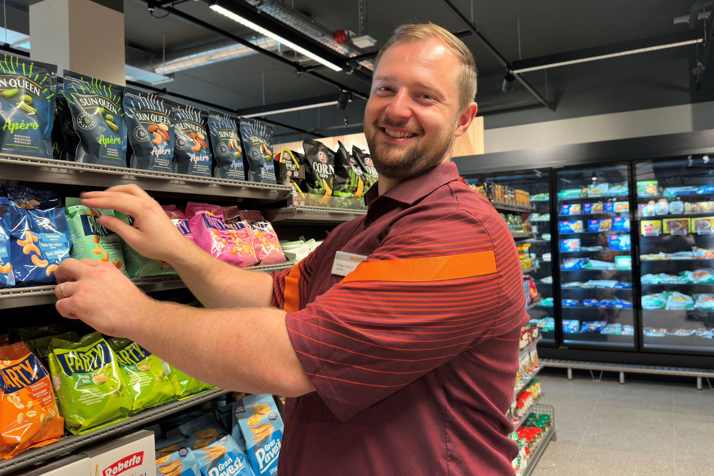 Freut sich darauf, die Bevölkerung aus Sevelen und Umgebung in der Migros Sevelen zu begrüssen: Filialleiter Philipp Födisch.