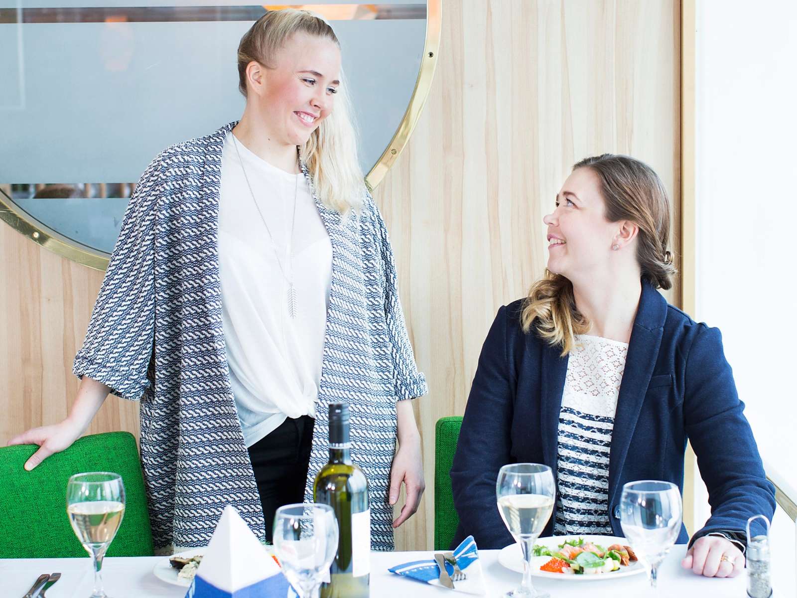 Yhteishyvän muuttumisleikki: Siskokset saivat uuden tyylin Tallinnassa