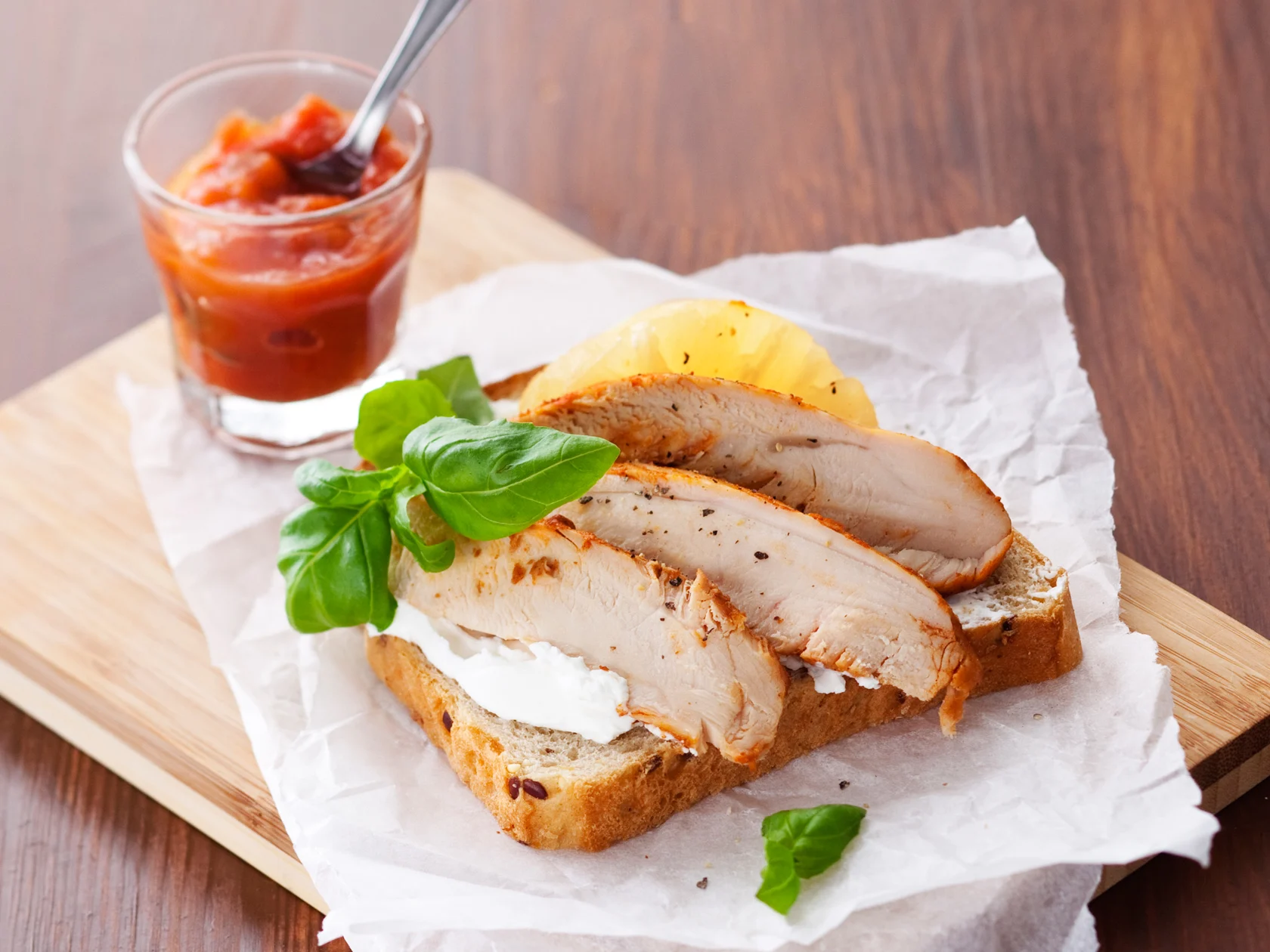 Ananas-broilerileipä