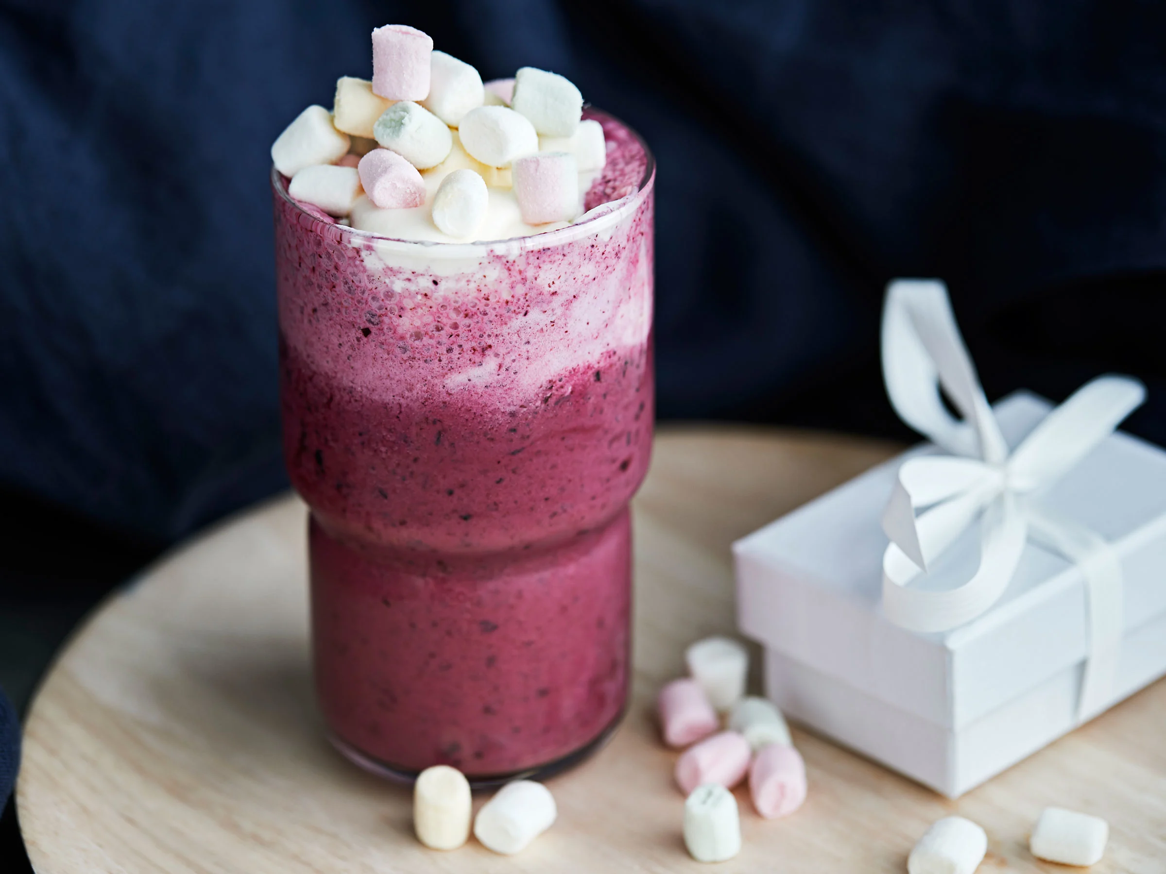 Raikas mustikkajogurttisooda