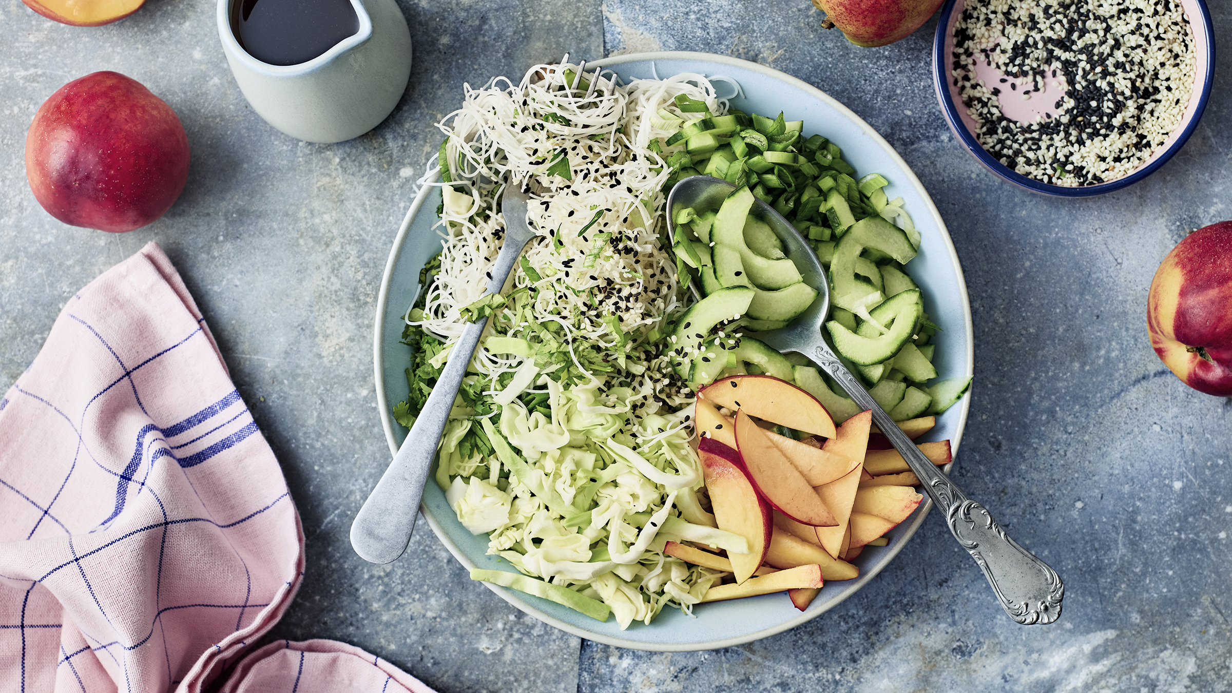 Aasialainen varhaiskaalisalaatti