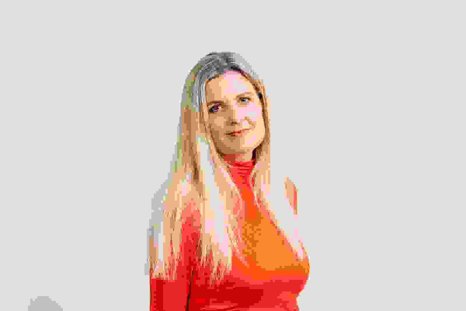 Auttavien puhelinten ja digitaalisten palvelujen päällikkö