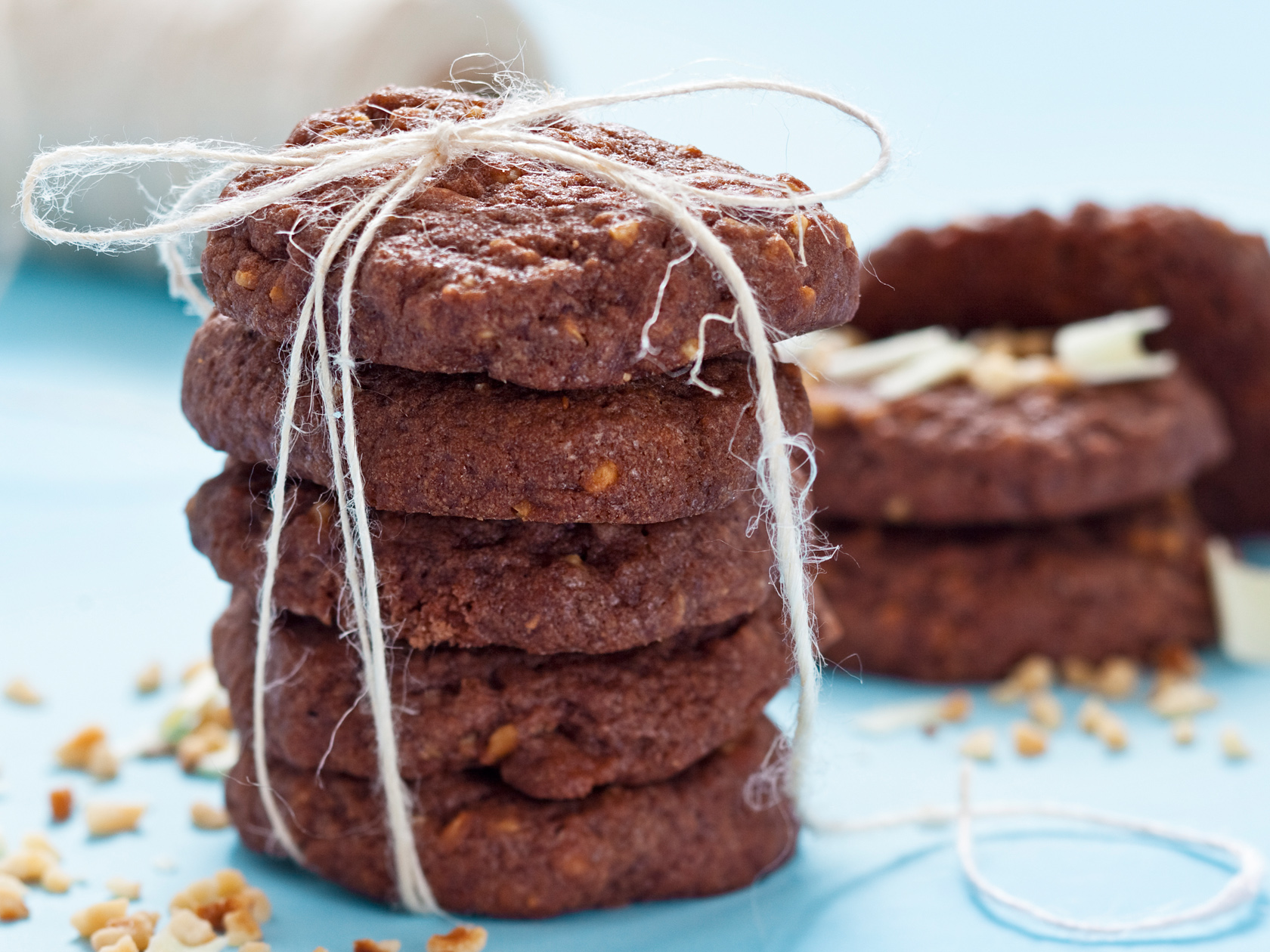 Vadelmaiset pähkinäpikkuleivät