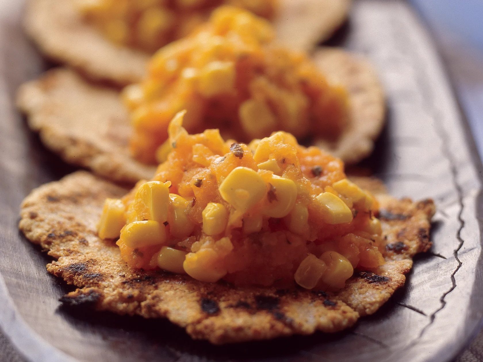 Porkkanainen kasvislevite