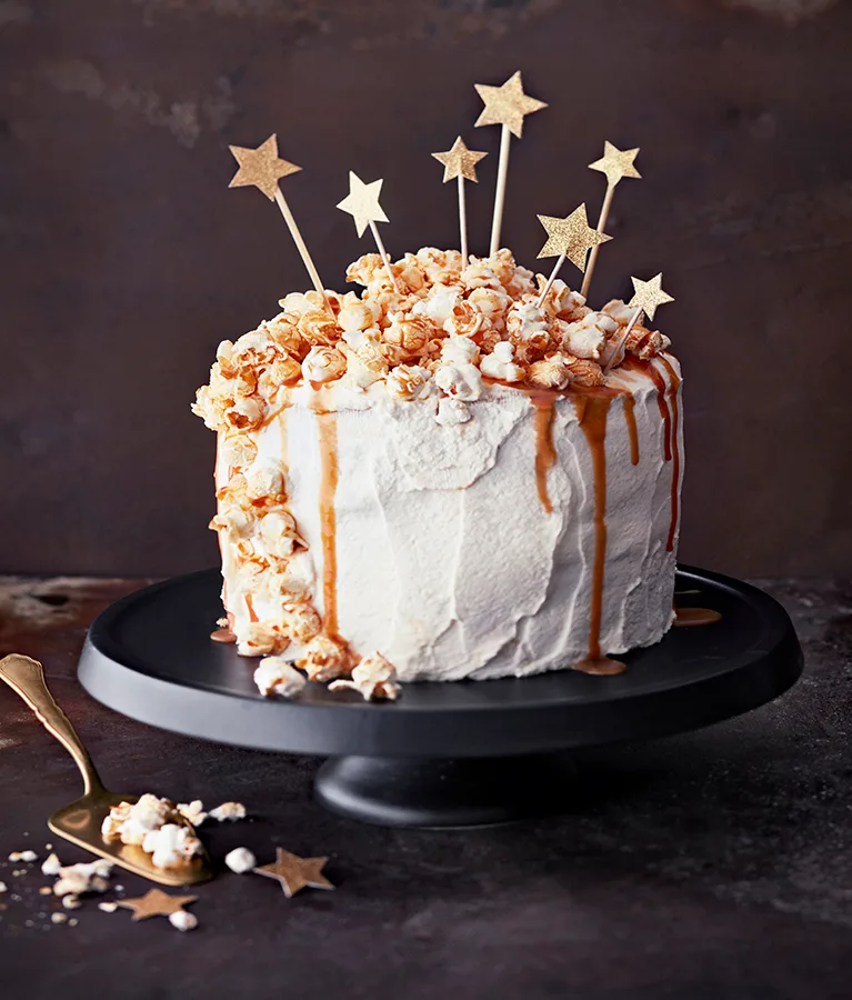 Manteli-kinuskikakku