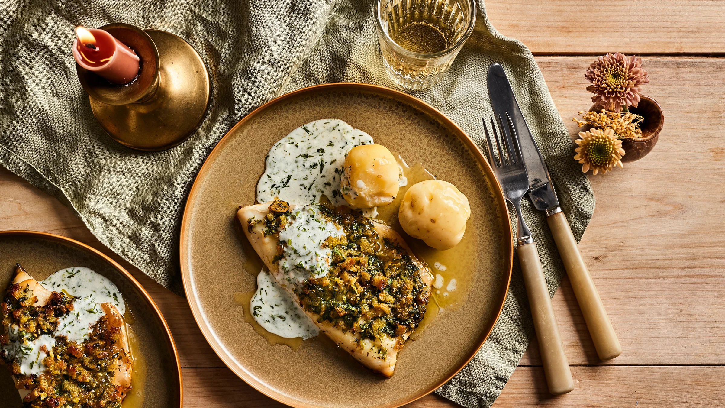 Yrttikuorrutettu siika ja piimäkastike