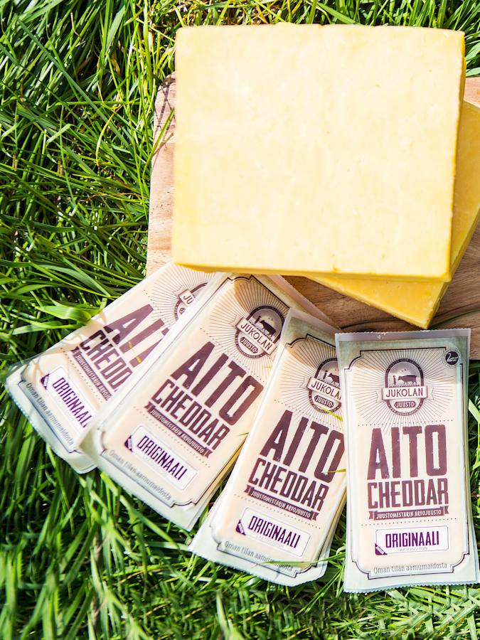 Aito Cheddar säilyy jopa kaksi vuotta jääkaapissa.
