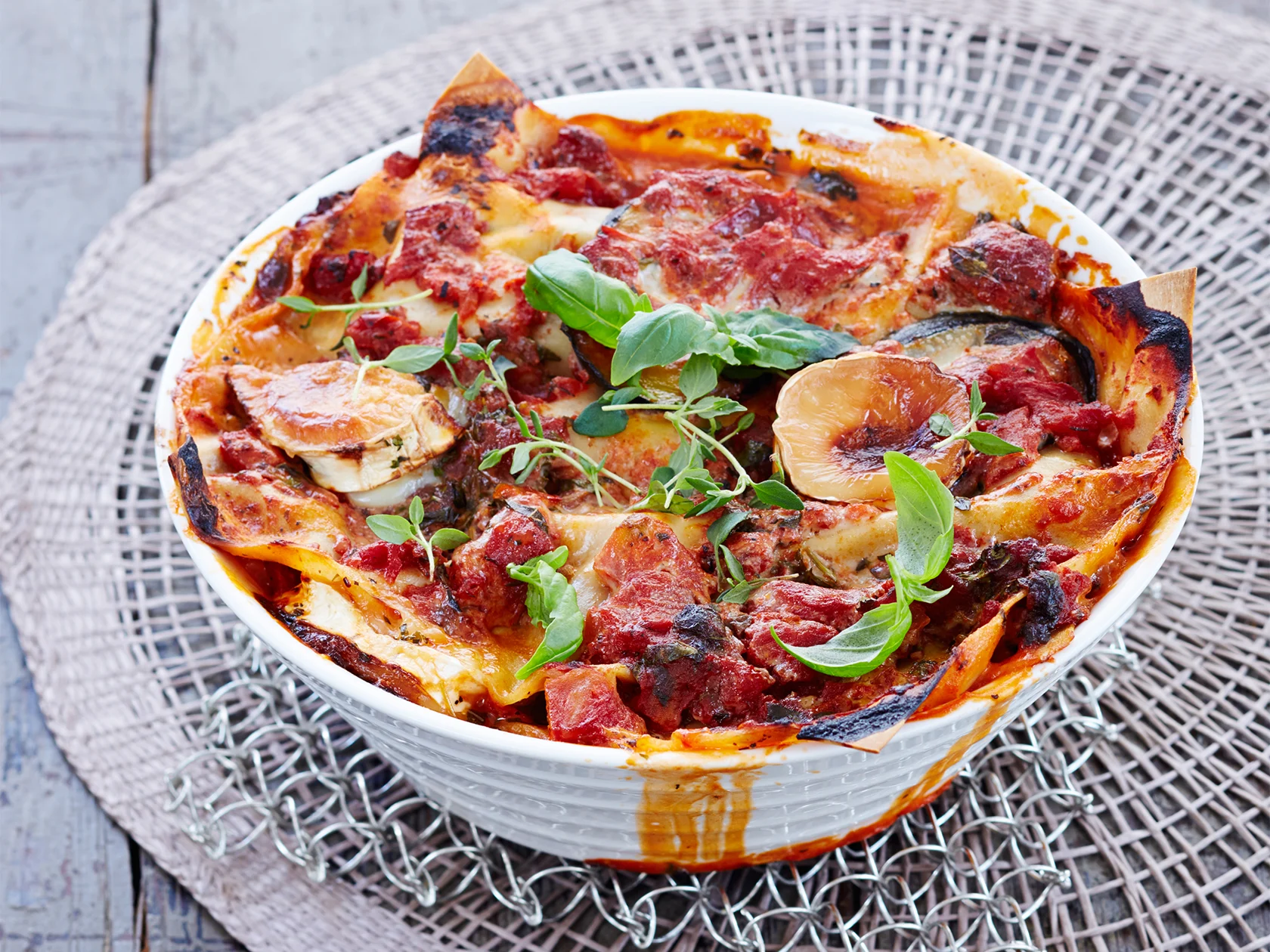 Kesäkurpitsa-vuohenjuustolasagne