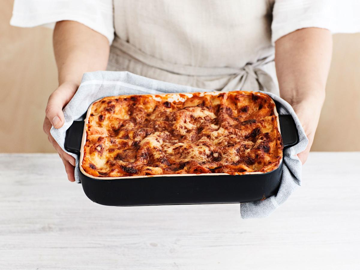 Mausta lasagne uudella tavalla