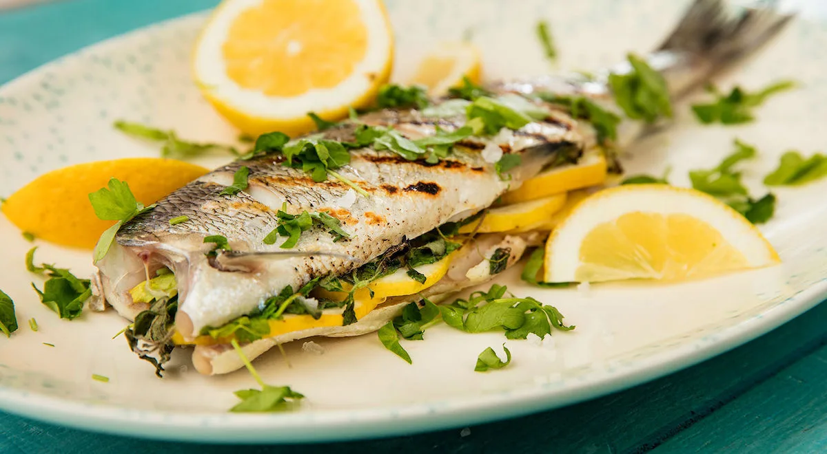 Kokonaisena grillattu siika