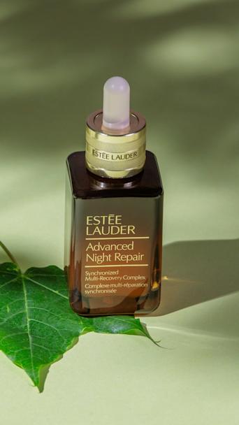 Esteé Lauderin Advanced Night Repair -seerumi