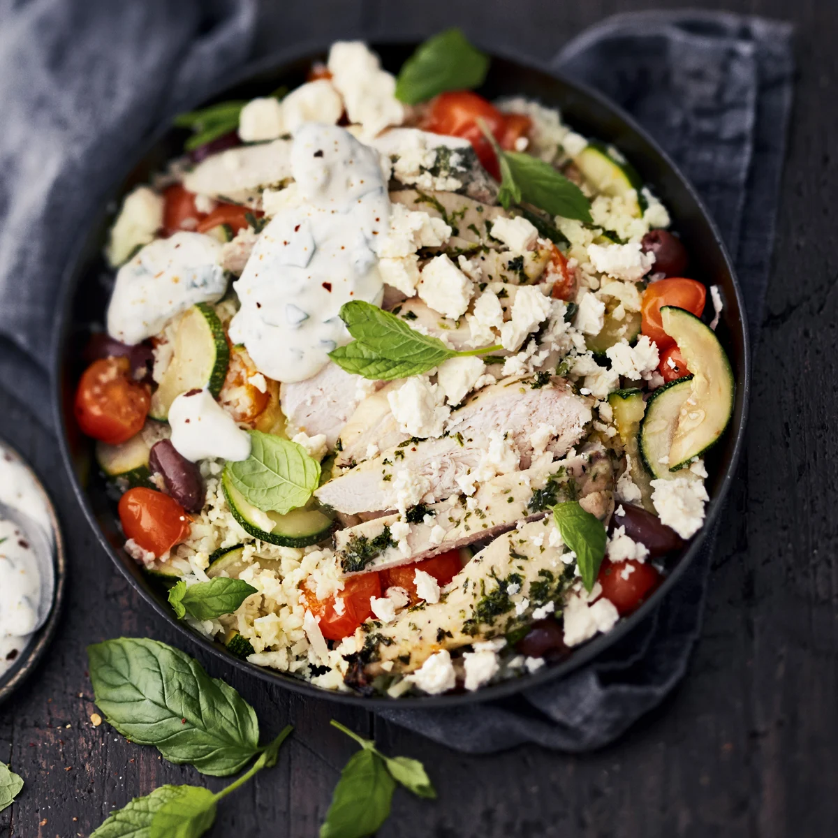 Kukkakaalicouscous ja broilerin rintafileet