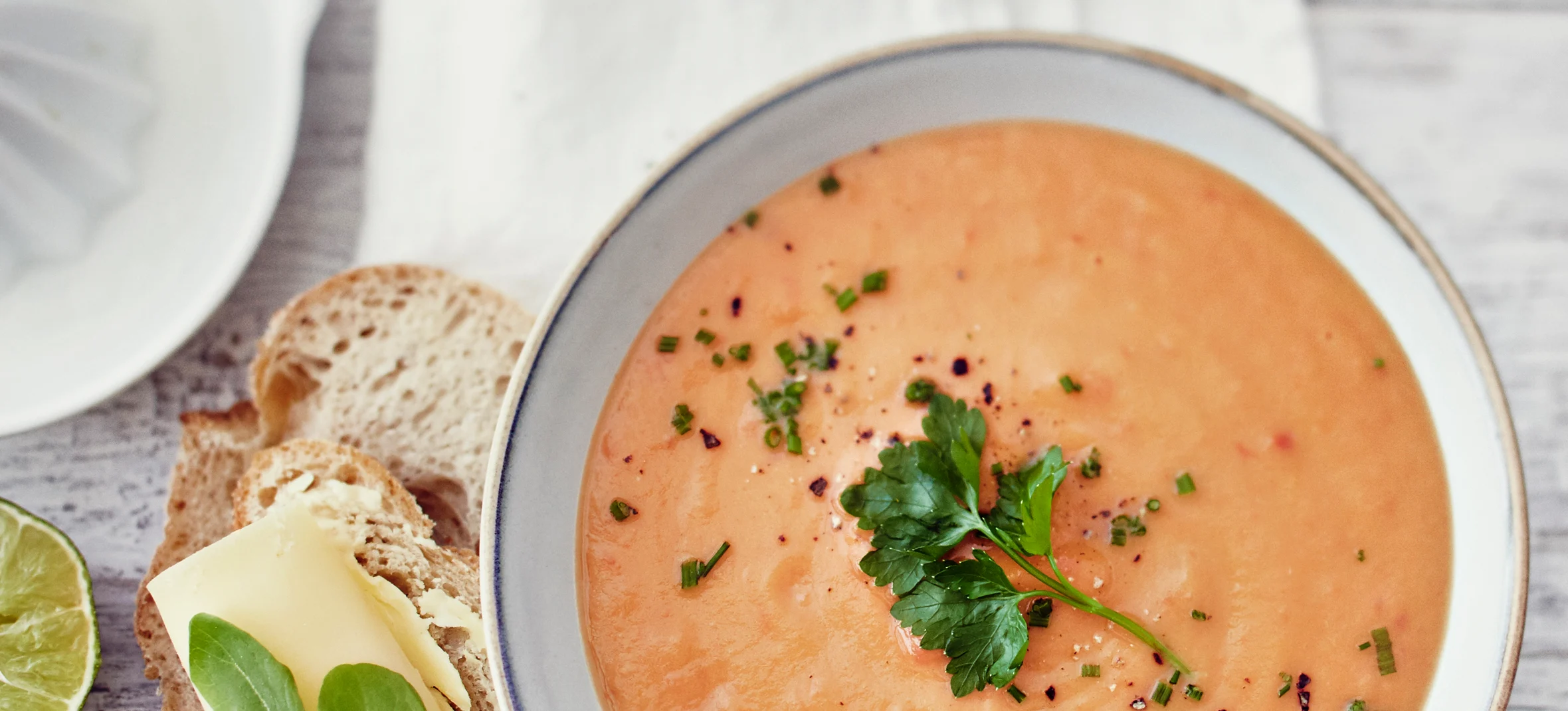 Bataattikeitto kookosmaidolla