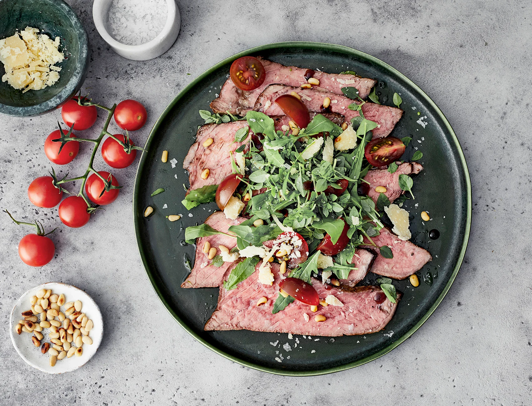 Sisäpaistia parmesaanin ja rucolan kanssa