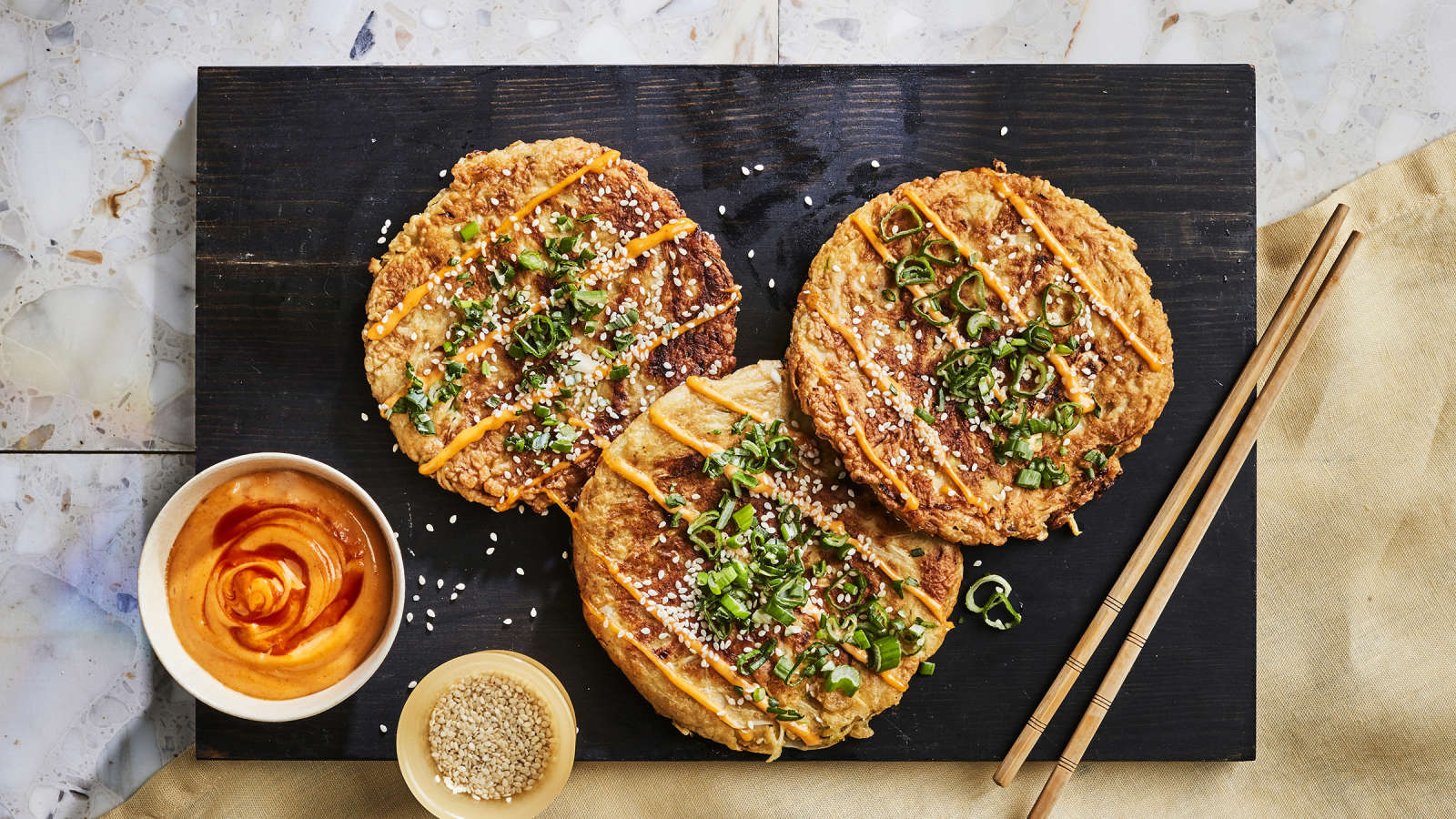 Okonomiyakit eli japanilaiset kaaliletut