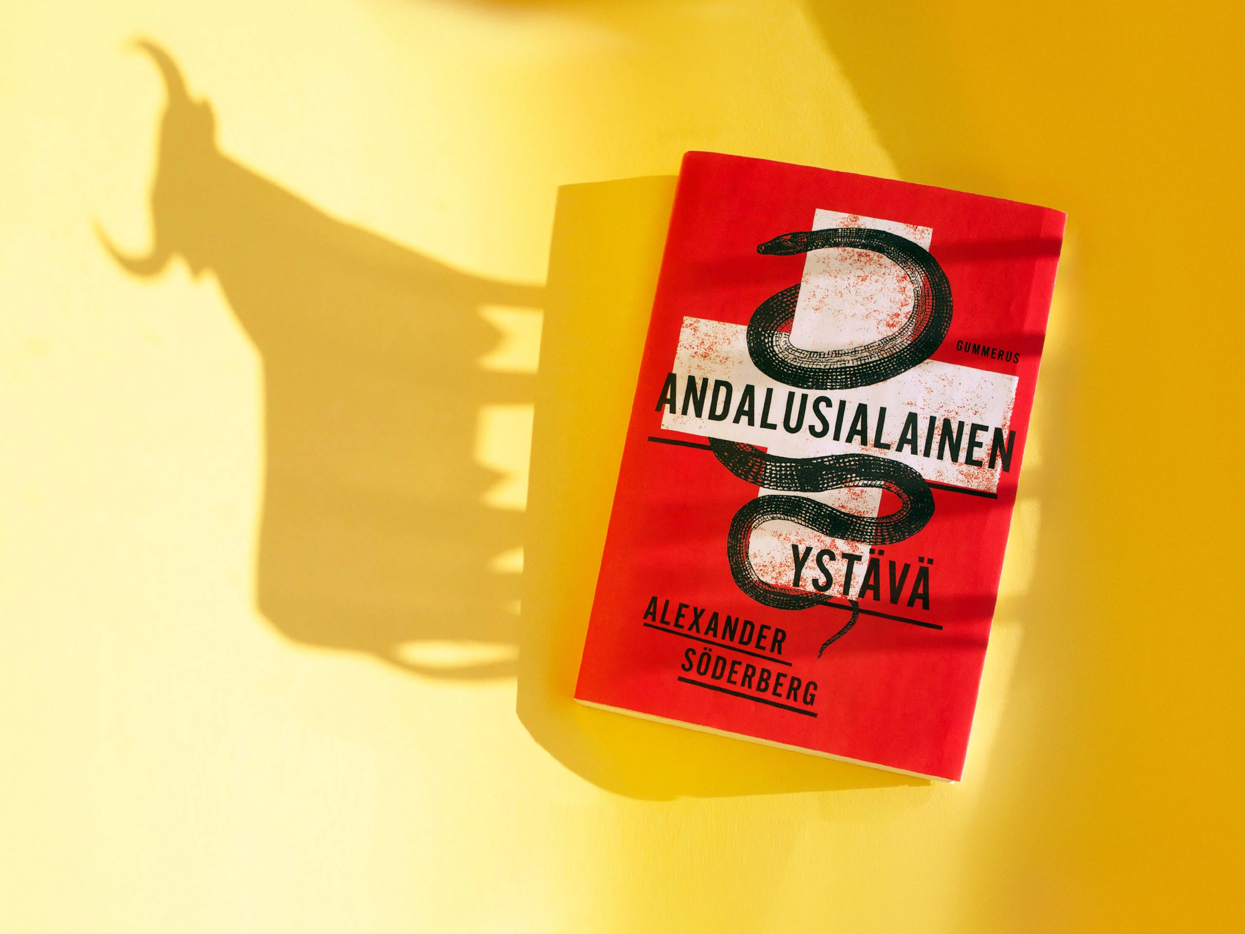 Maaliskuun kirjavinkit