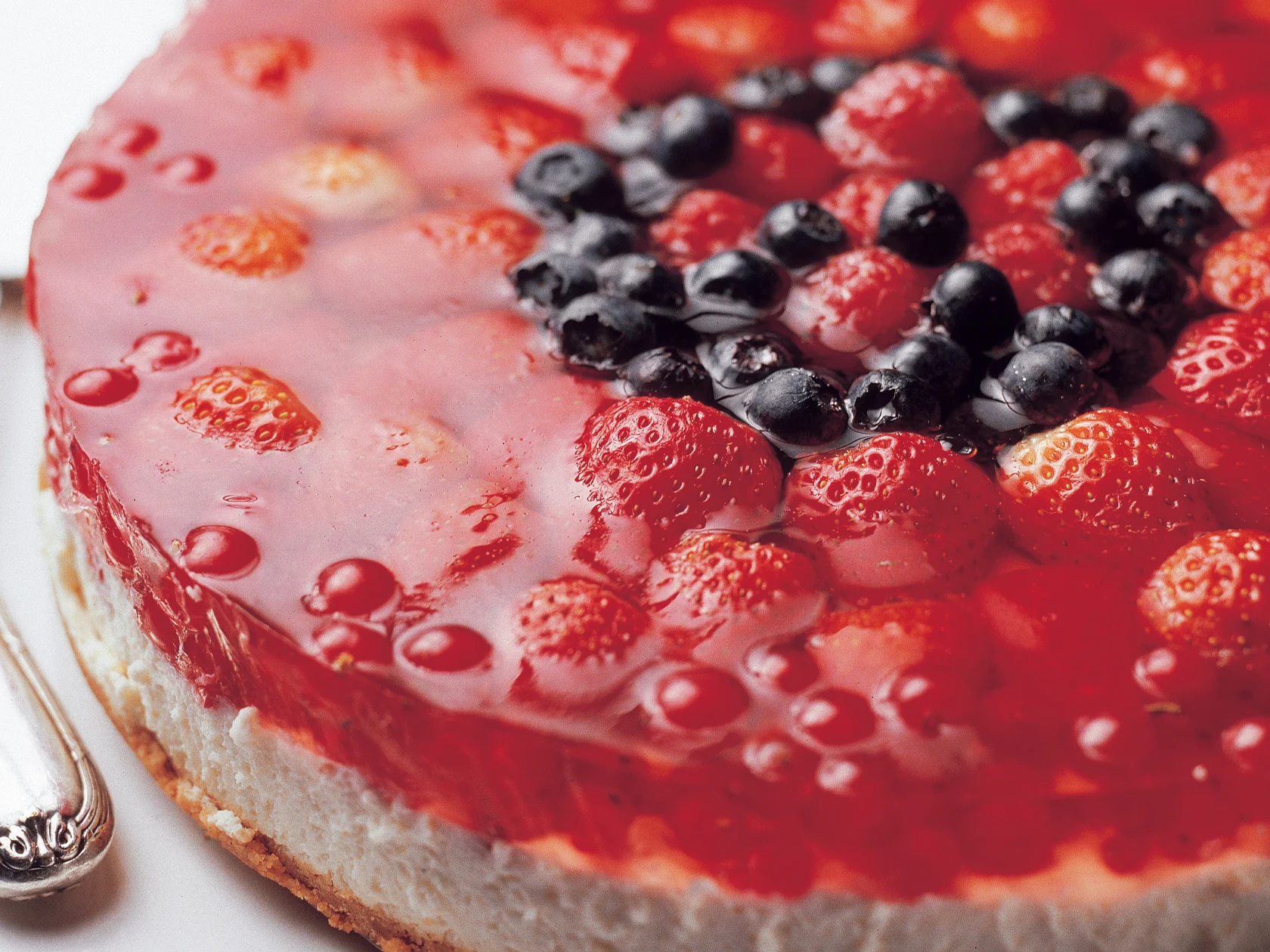 Hyydytetty marjakakku