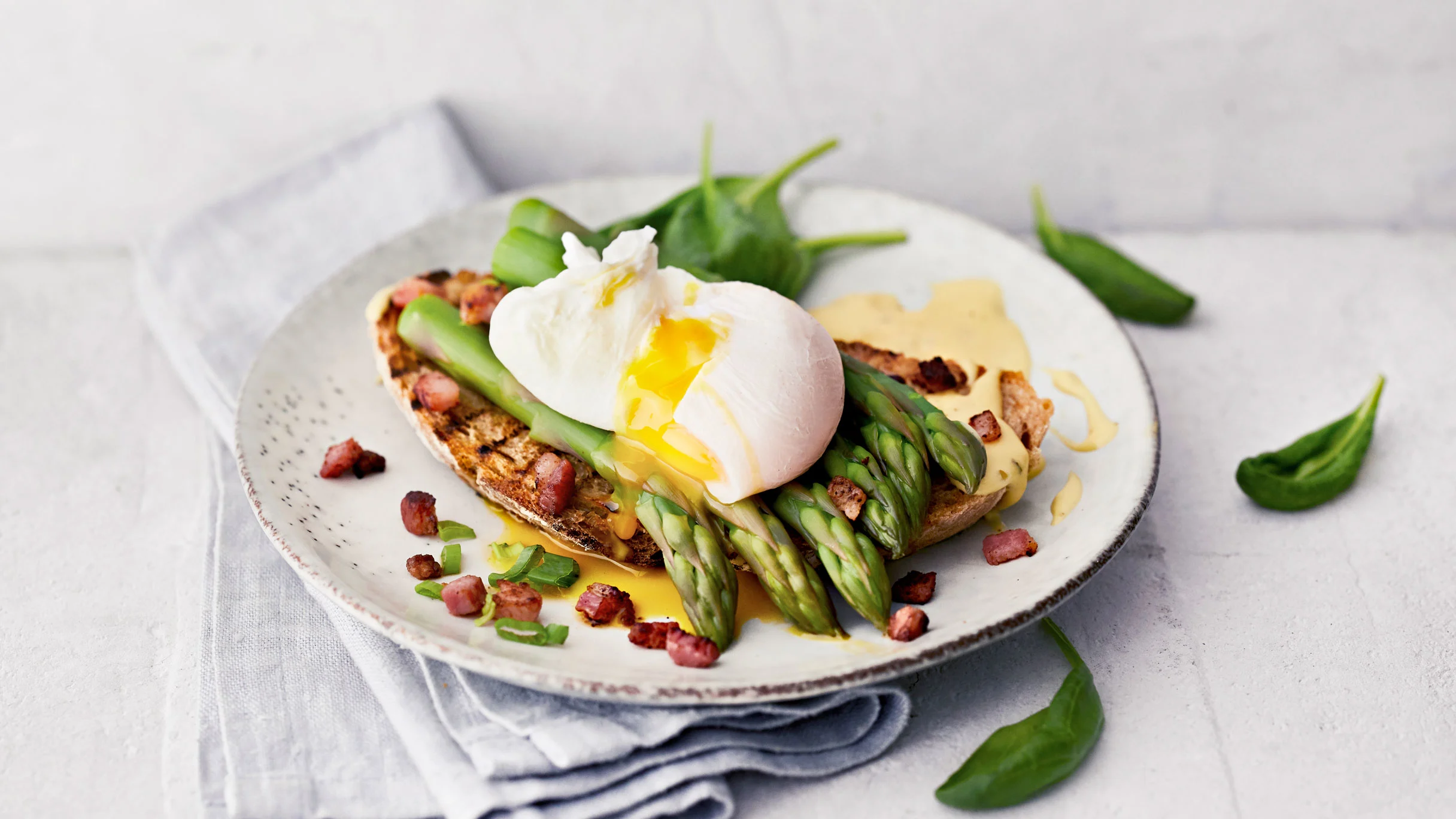 Eggs Benedict parsalla