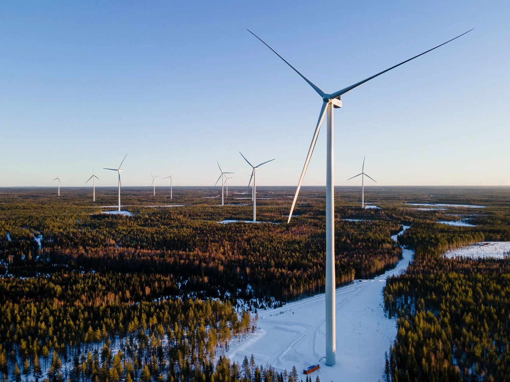 Suomen suurimmat tuulivoimalat tuottavat sähköä S-ryhmälle – myös  aurinkosähkön määrä jatkaa vahvaa kasvuaan - S-ryhmä