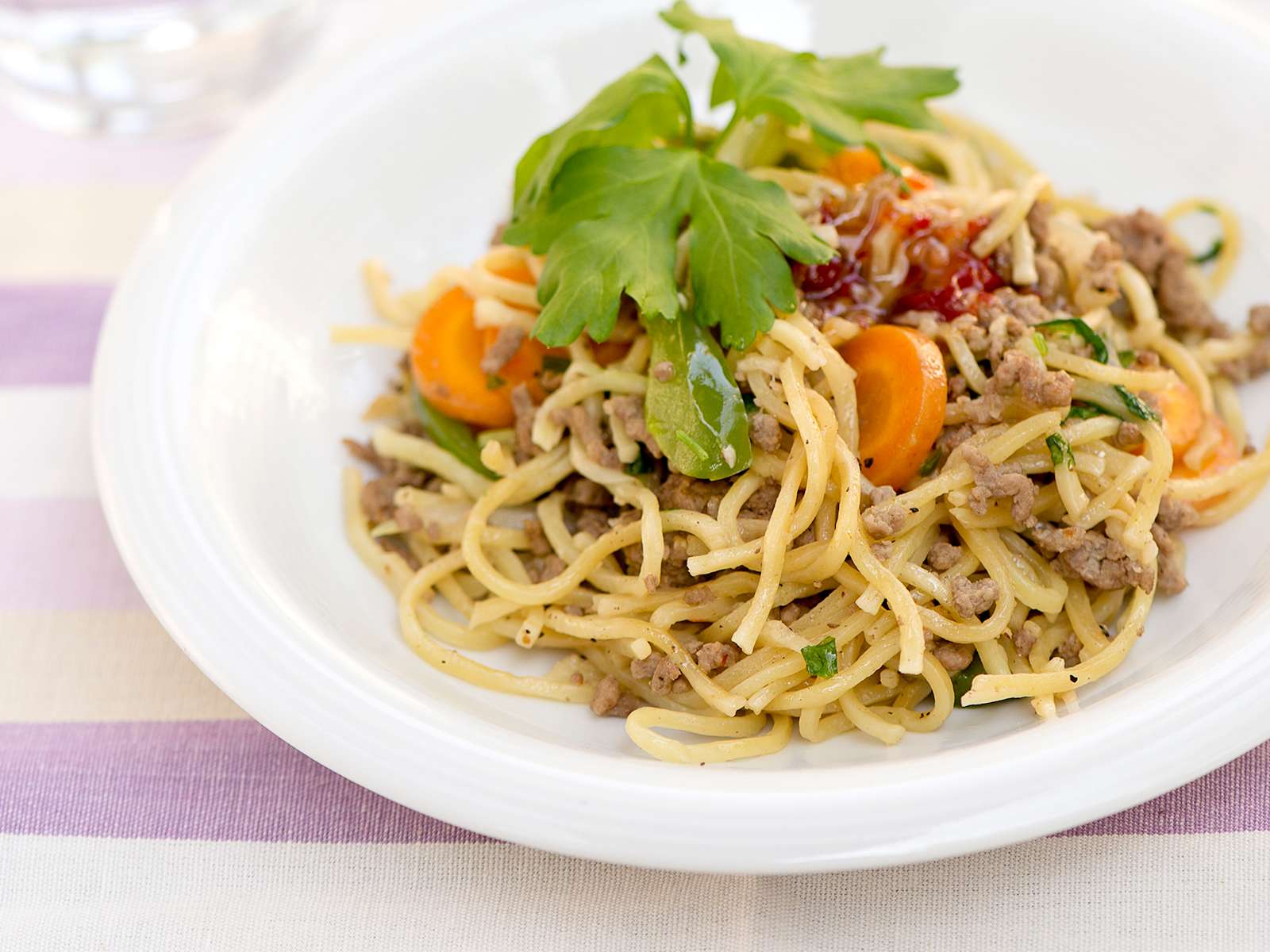 Jauhelihanuudelipaistos Yhteishyvä