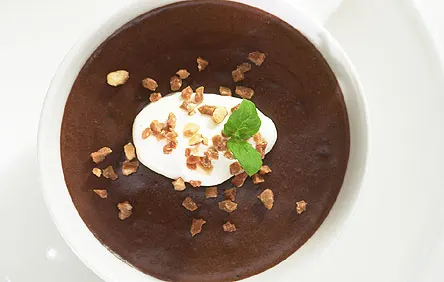 Suklaa-krokanttimousse