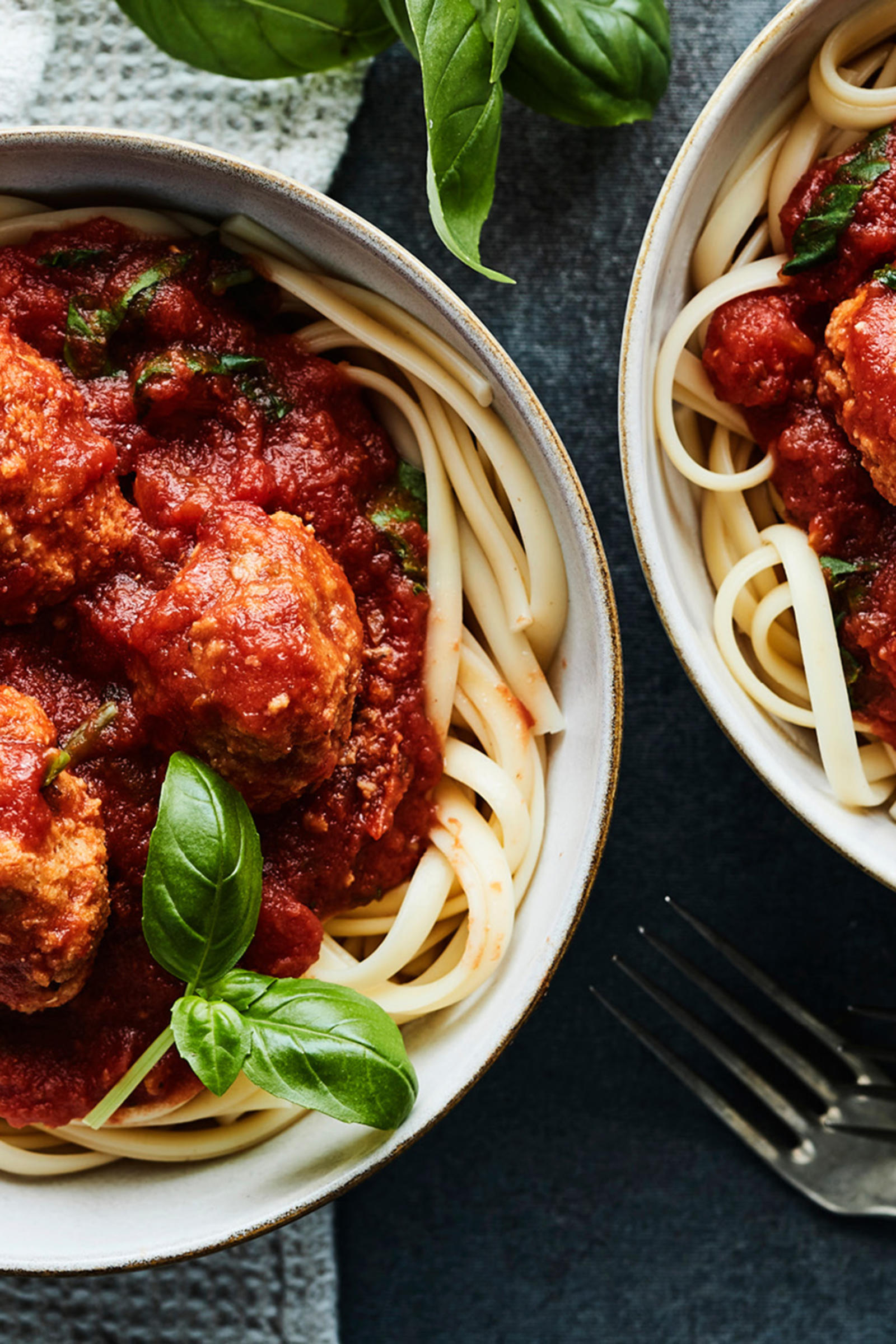 Kalapullat tomaattikastikkeessa