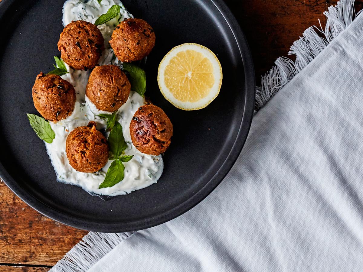 Falafel pyörykät uunissa resepti