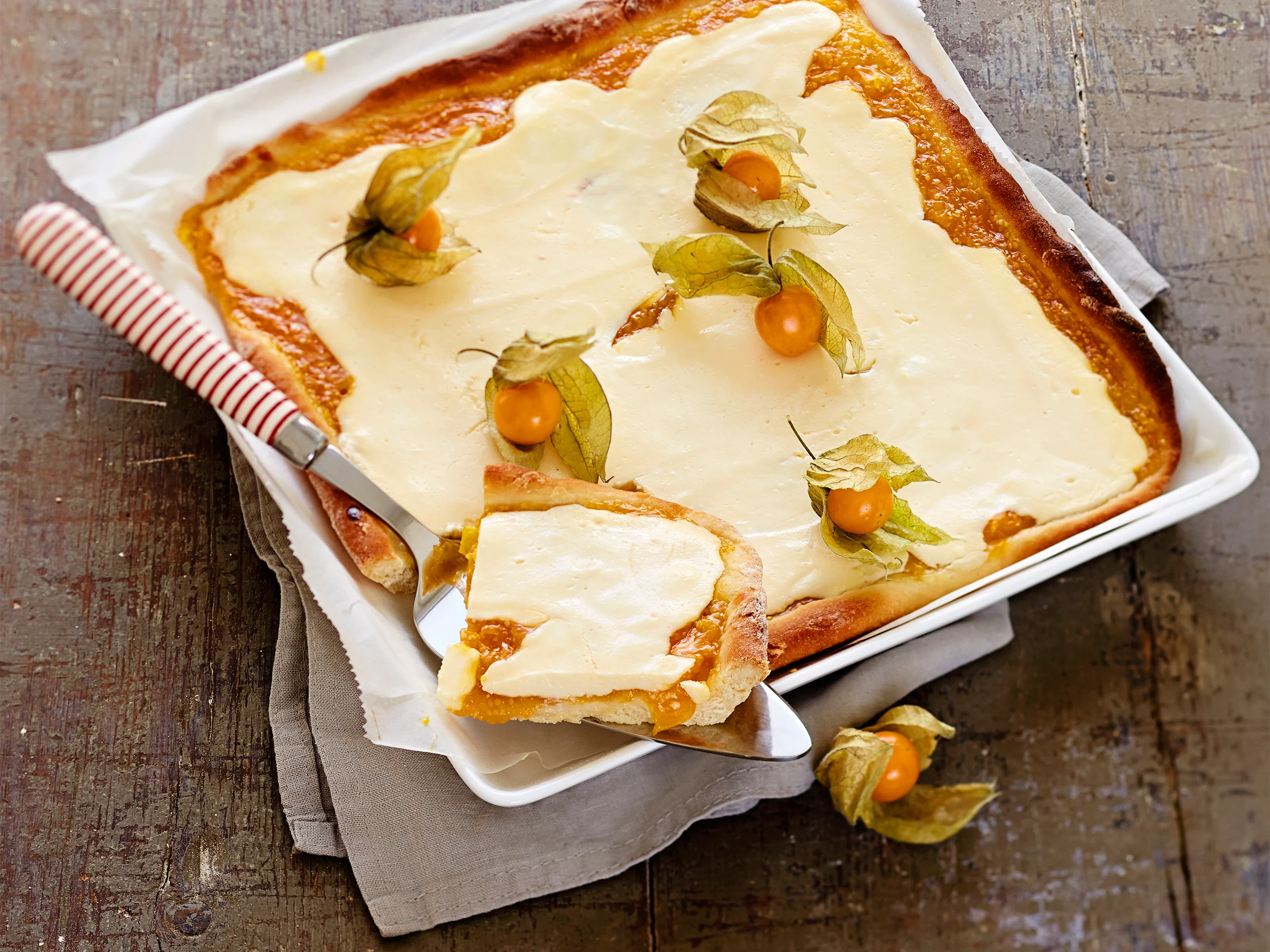 Ananaskirsikka-rahkapiirakka