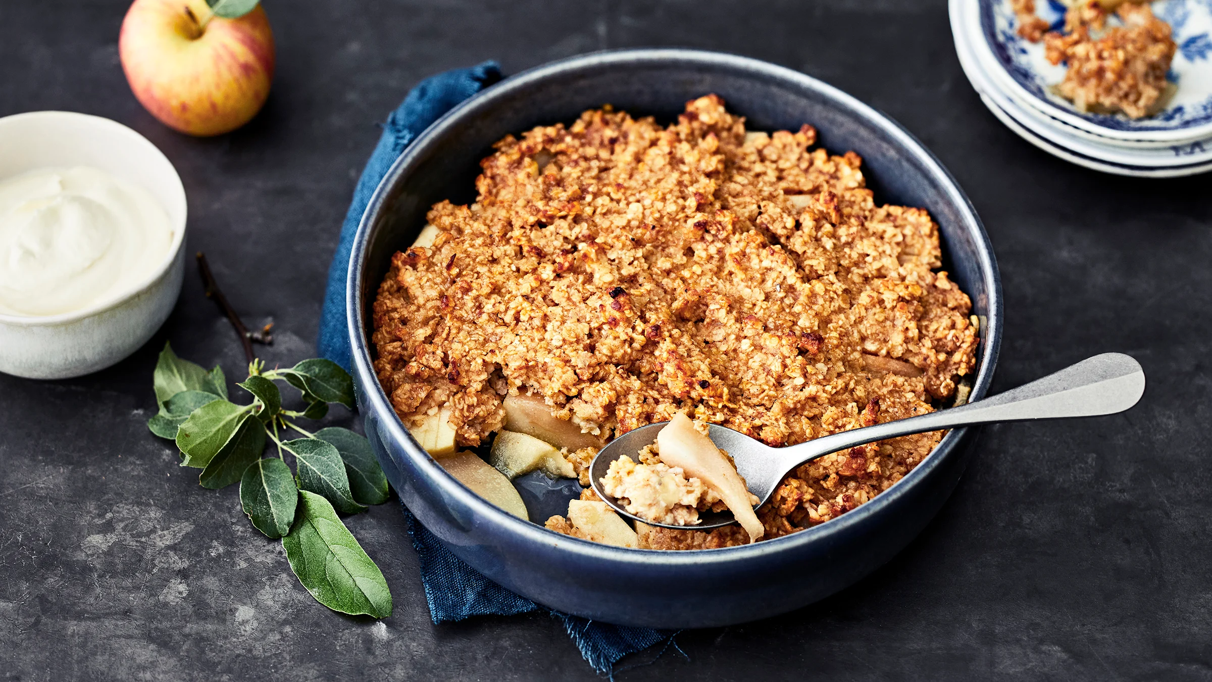 Terveellisempi omena-kaurapaistos