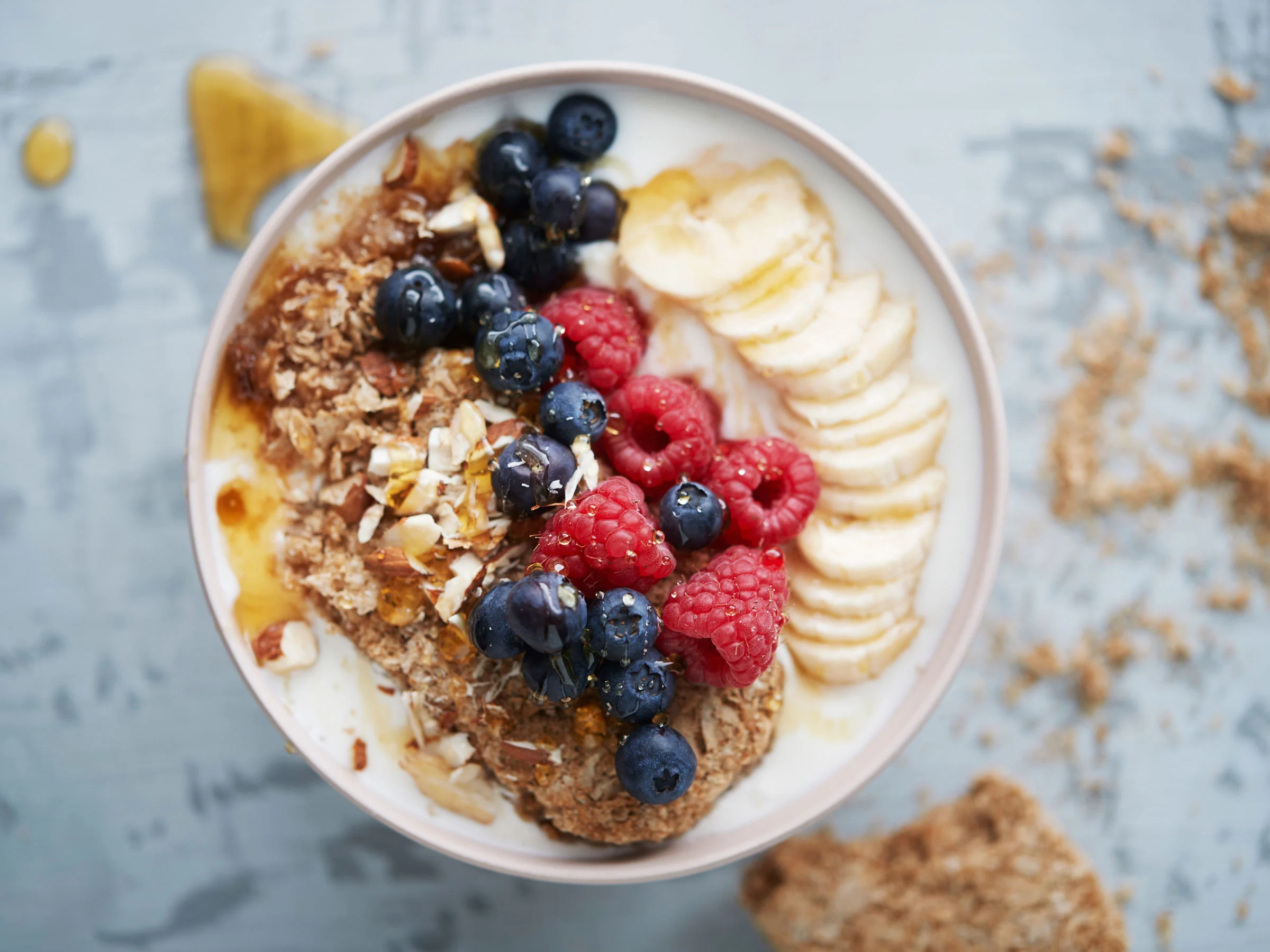 Värikkäät vitamiinikulhot