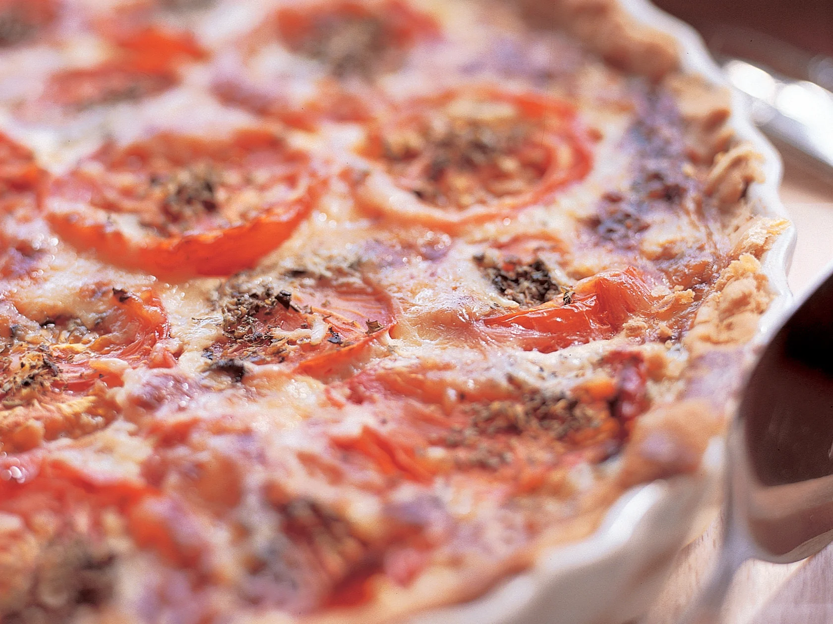 Tomaatti-juustopiiras