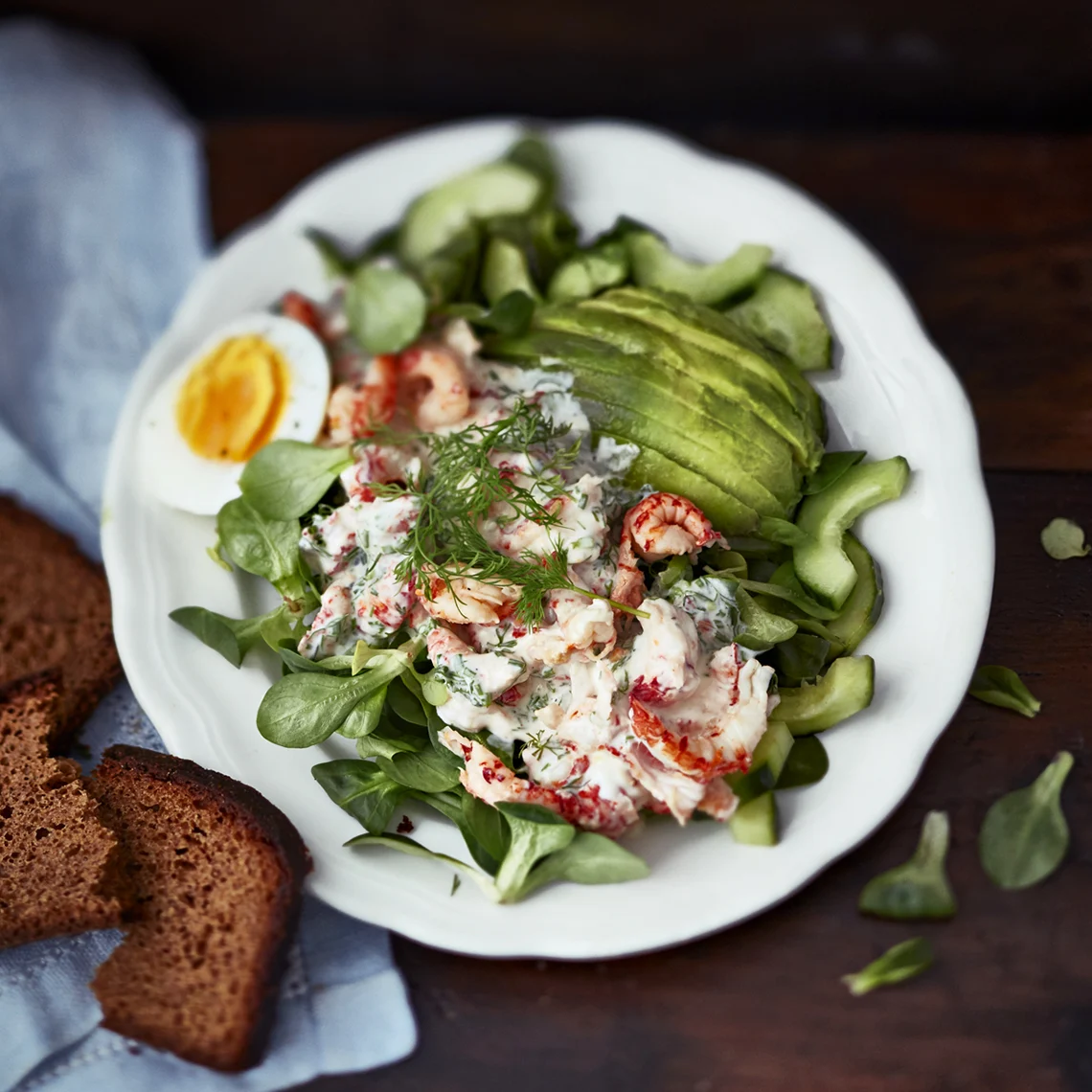 Ravunpyrstösalaatti