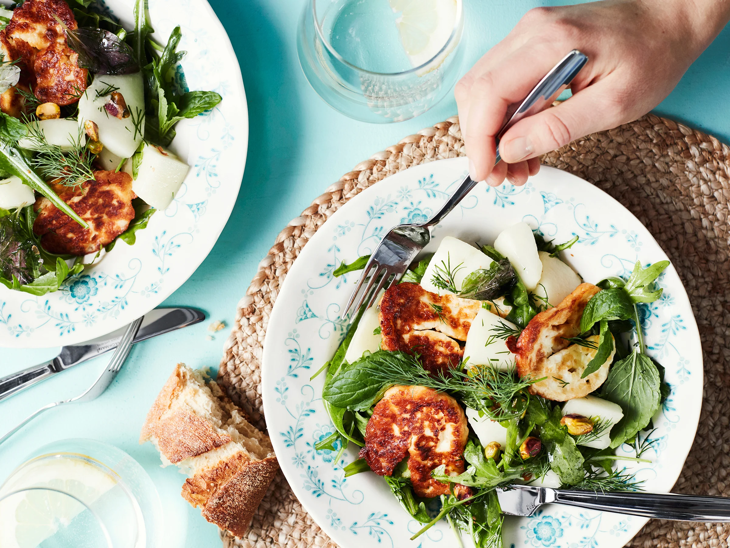 Halloum salaatti hunajamelonilla