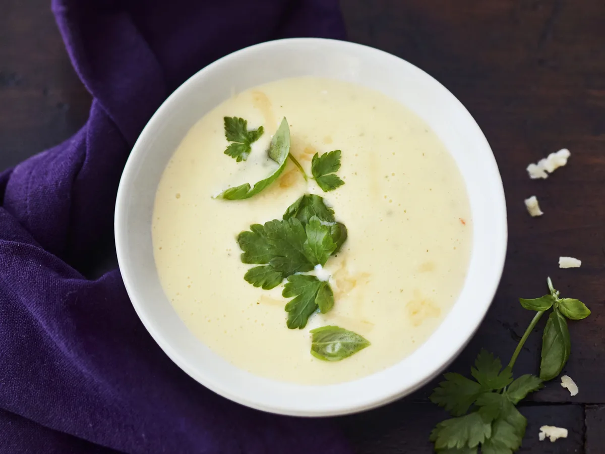 Viinitarhurin juustokeitto