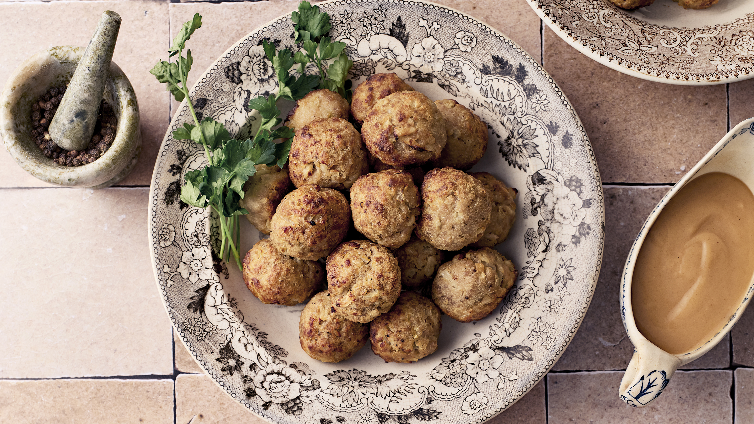 Kolmen aineksen lihapullat