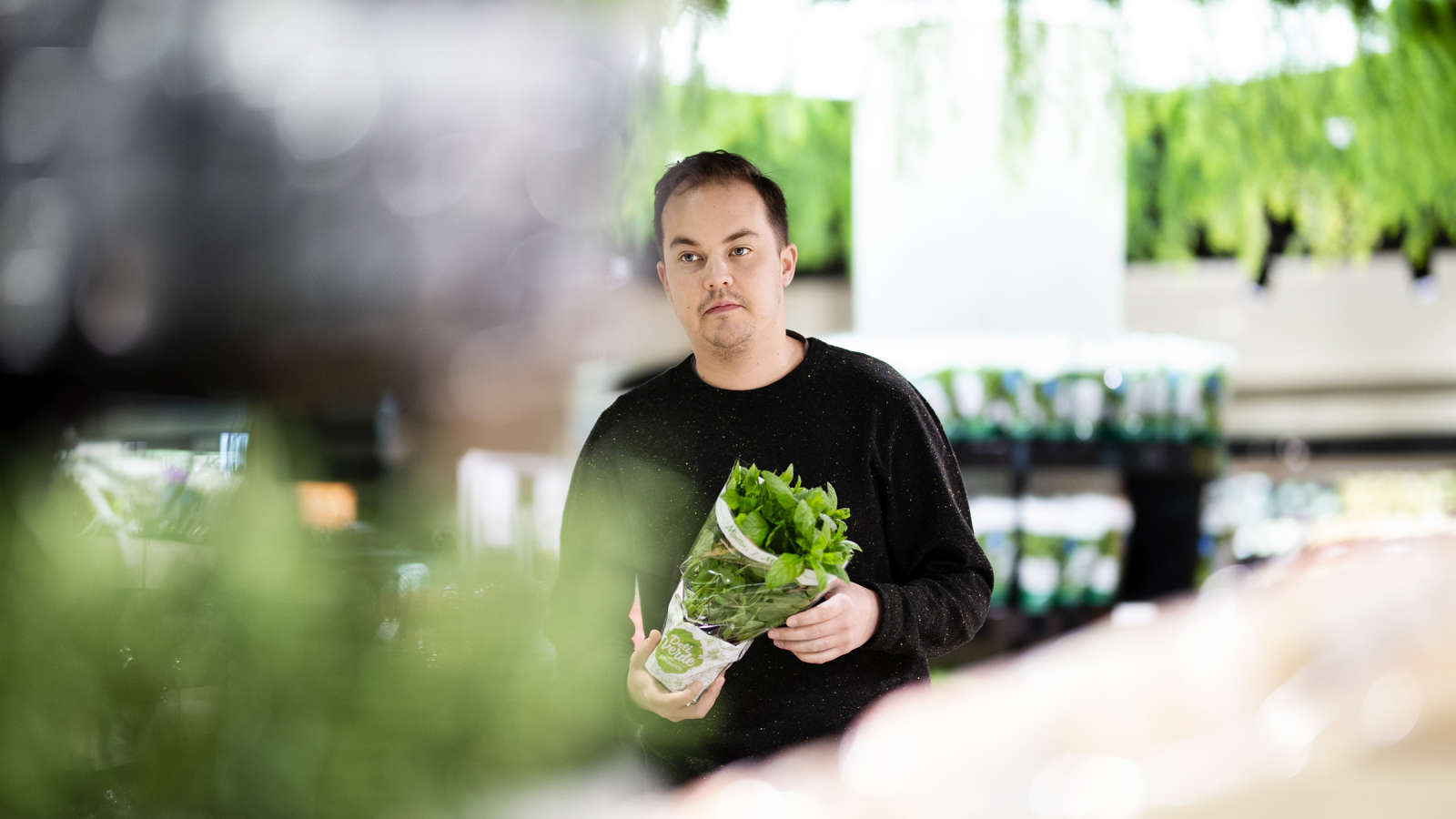 Toni Kostian suunnitteli Food Market Herkussa myytävät Chefs in Season -valmisruoat