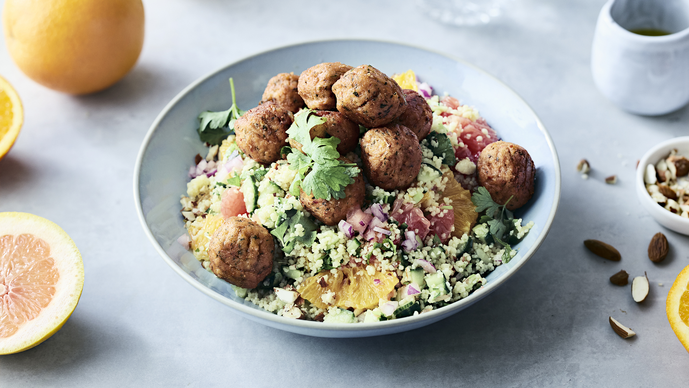 Sitruksinen couscoussalaatti