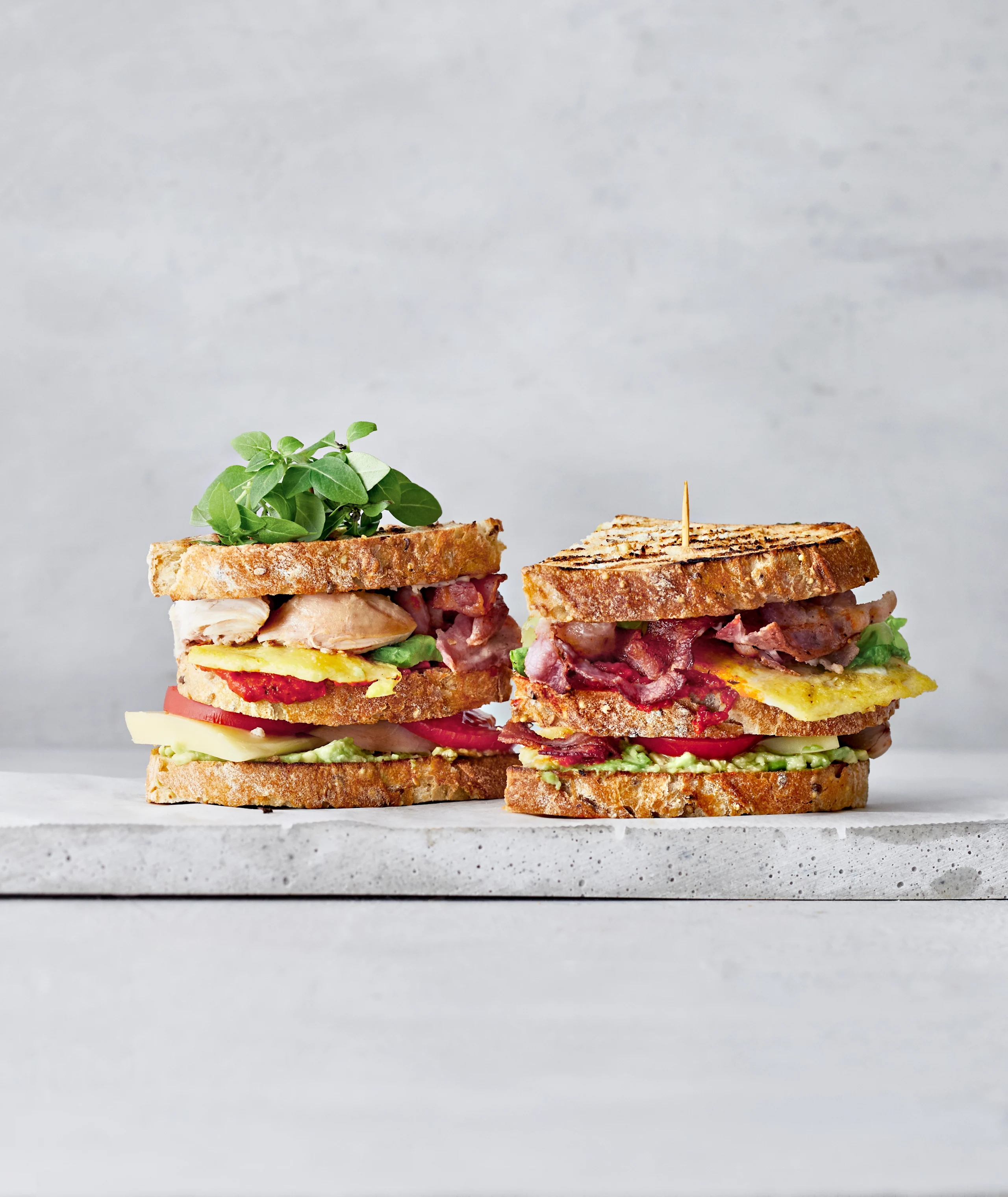 Astetta herkumpi club sandwich.