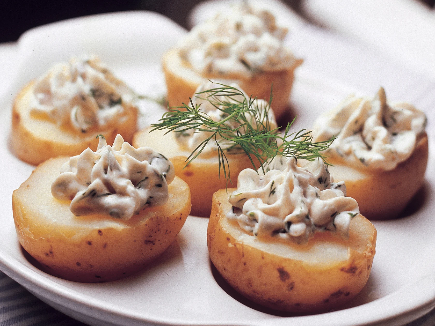 Kuorrutetut uudet perunat