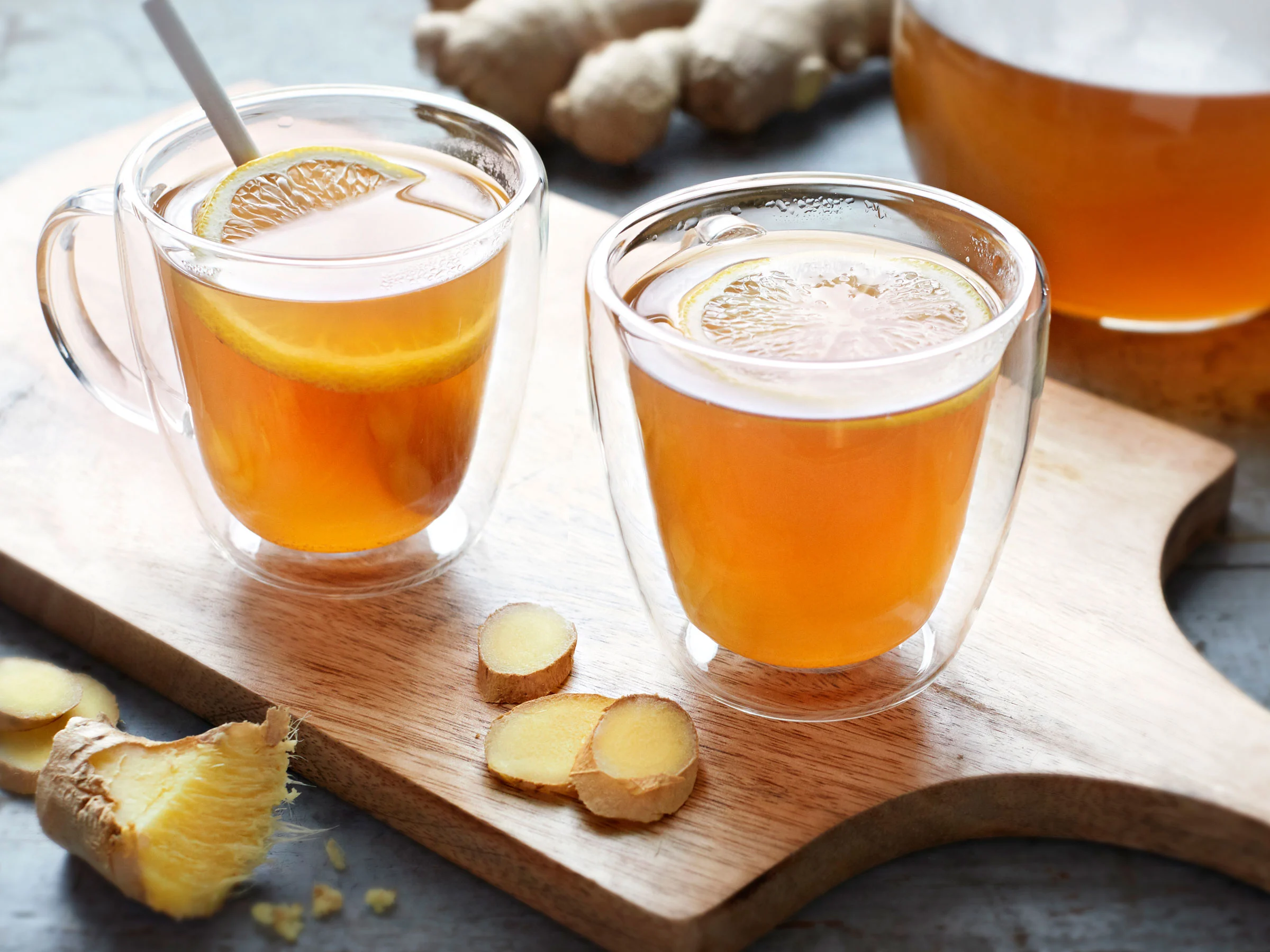 Vilukissan inkivääri-yrttijuoma