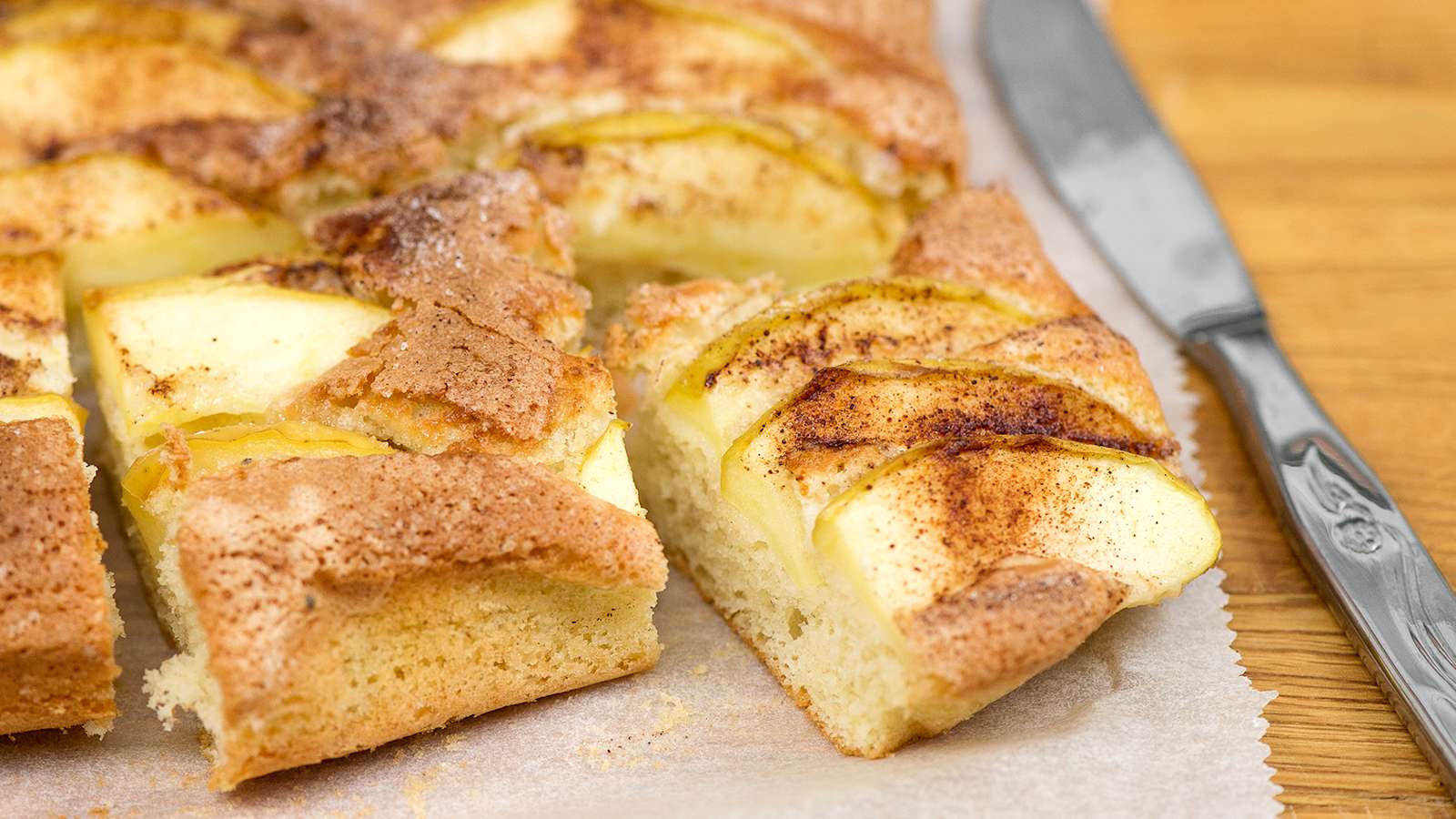 Omenapiirakka Uunipellillinen Leivonnaiset Yhteishyva