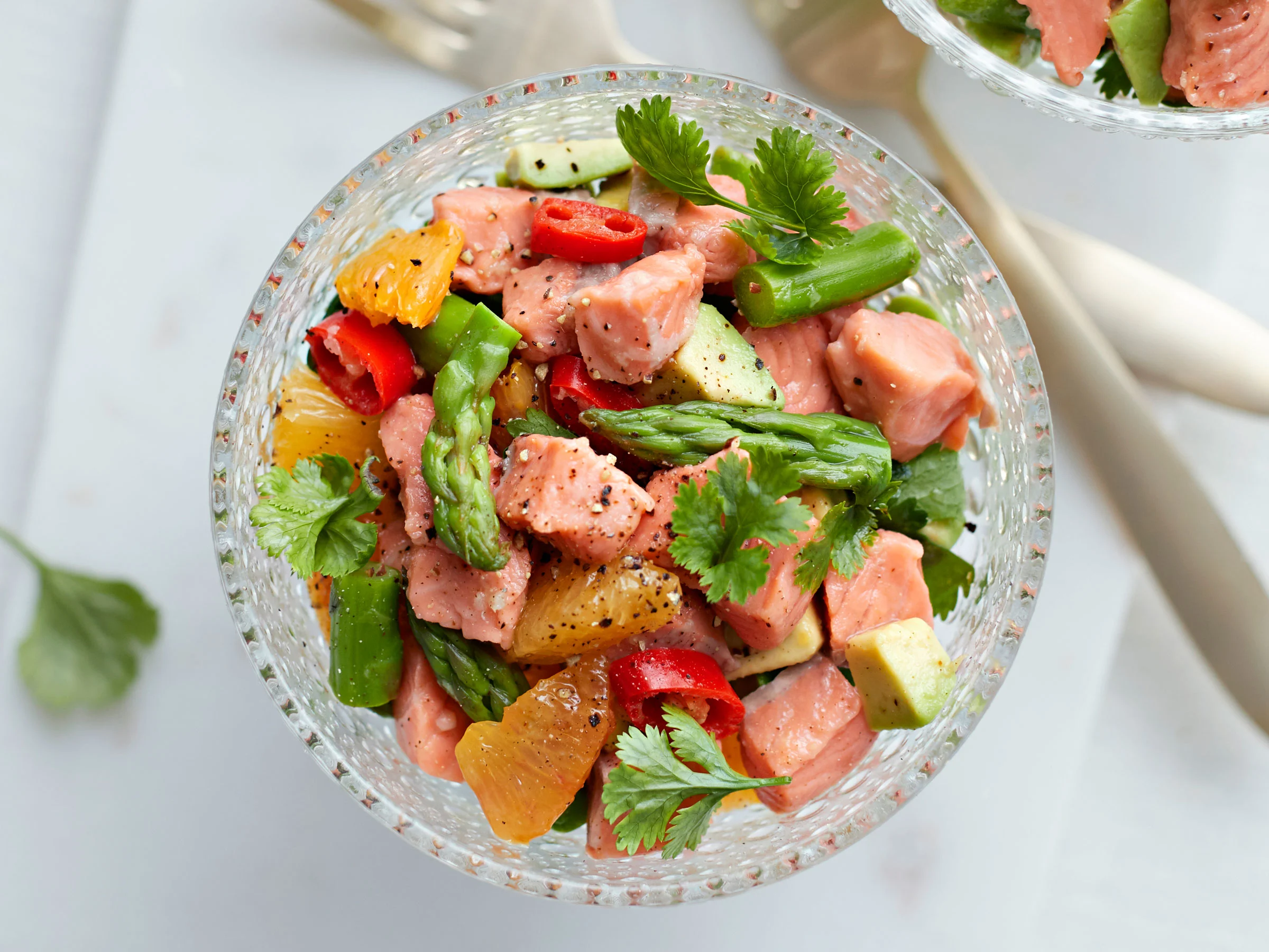 Raikas lohi-parsacocktail