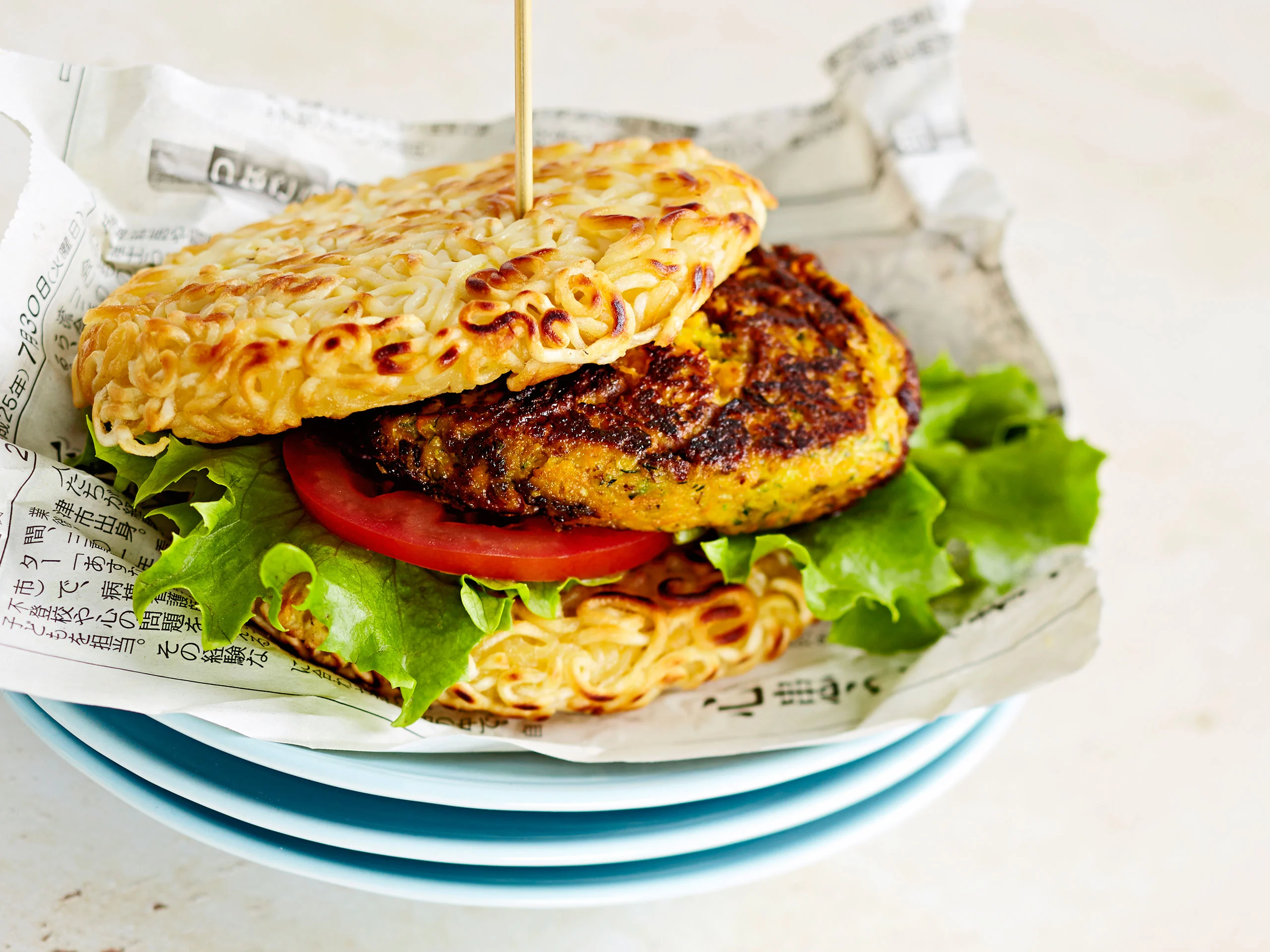 Kasvis-ramenburgerit