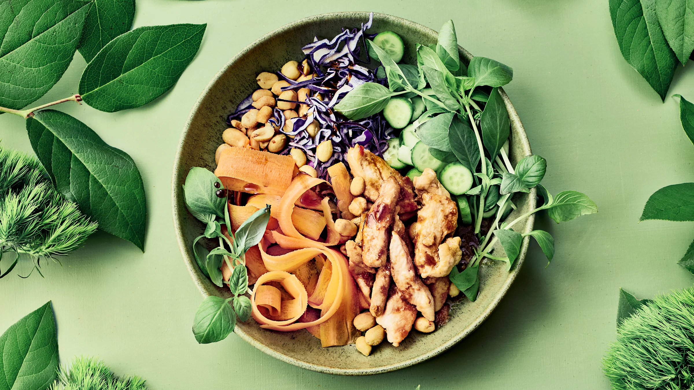 Kanateriyakisalaatti