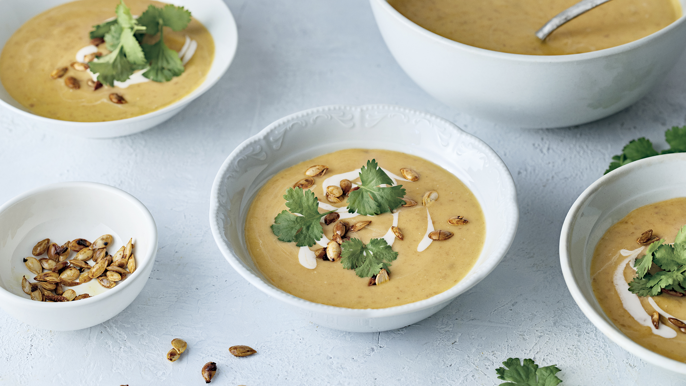 Myskikurpitsa-linssikeitto