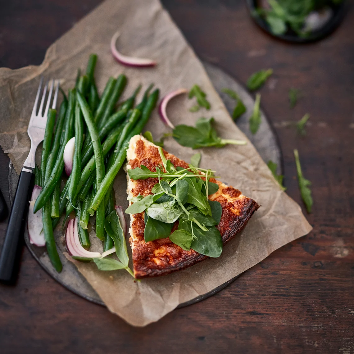 Västerbottenpiiras ja papusalaatti